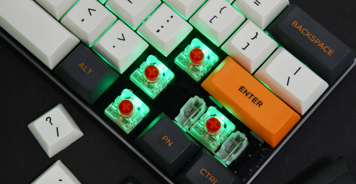 POK3R V2 ZOL-17.jpg